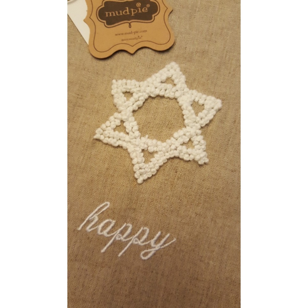 MUD PIE OATMEAL LINEN FRENCH KNOT EMBROIDERED Star of David GUEST HAND TOWEL - Picture 2 of 2